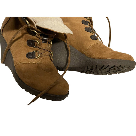 ROUTE 66 LAMBS WOOL LOOK WEDGE ANKLE BOOT BROWN FAUX SUEDE SIZE WOMENS 6 - Picture 6 of 10